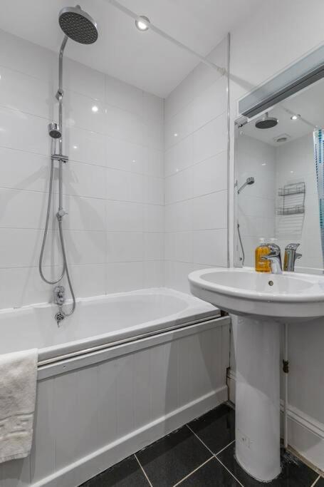 Victorian Flat Close To Station With Large Garden Leilighet Brighton Eksteriør bilde